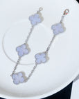 CLOVER 5 MOTIF SILVER CHALCEDONY BRACELET