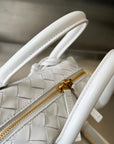 BV GETAWAY SMALL 23CM WHITE LAMBSKIN