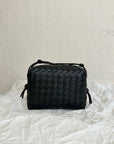 BV LOOP SMALL 23CM BLACK CALFSKIN