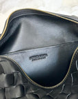 BV LOOP SMALL 23CM BLACK CALFSKIN