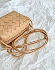 BV LOOP MINI 17CM BEIGE CALFSKIN