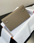 kelly to go wallet 20.5 etoupe epsom gold hardware