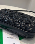 KNOT 20 IN BLACK LAMBSKIN WITH CHAIN