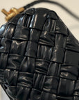 KNOT 20 IN BLACK LAMBSKIN WITH CHAIN