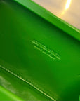 KNOT 20 IN EMERALD GREEN LAMBSKIN WITH CHAIN