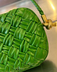 KNOT 20 IN EMERALD GREEN LAMBSKIN WITH CHAIN