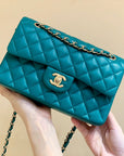 FLAP BAG 23CM GEM GREEN LAMBSKIN GOLD HARDWARE