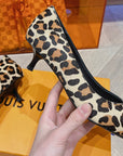 LV SINGLE LOW HEEL PUMP YELLOW LEOPARD