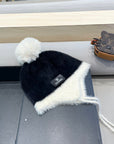 KNIT HAT IN BLACK MIX WHITE WOOL 426270