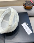 BASEBALL HAT IN WHITE LAMB FUR 424251