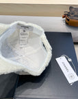 BASEBALL HAT IN WHITE LAMB FUR 424251