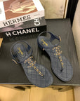 CC 25 Thong Sandal Double C Leather