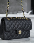 CLASSIC FLAP 23 BLACK CAVIAR GOLD HARDWARE