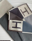 HM Avalon Throw Blanket Ecru Gris Wool Cashmere