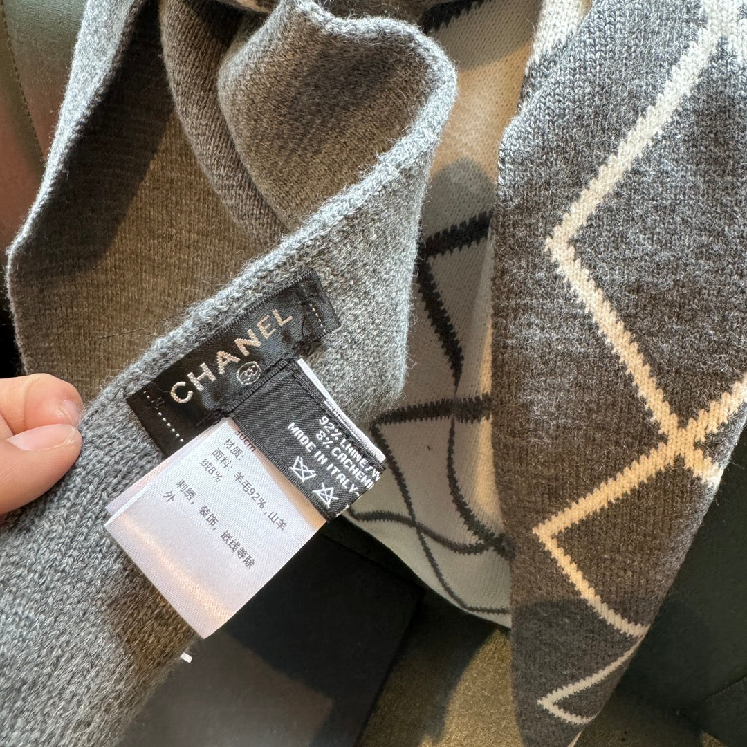 CC Scarf 180 CM In Grey Mix White Wool 421509