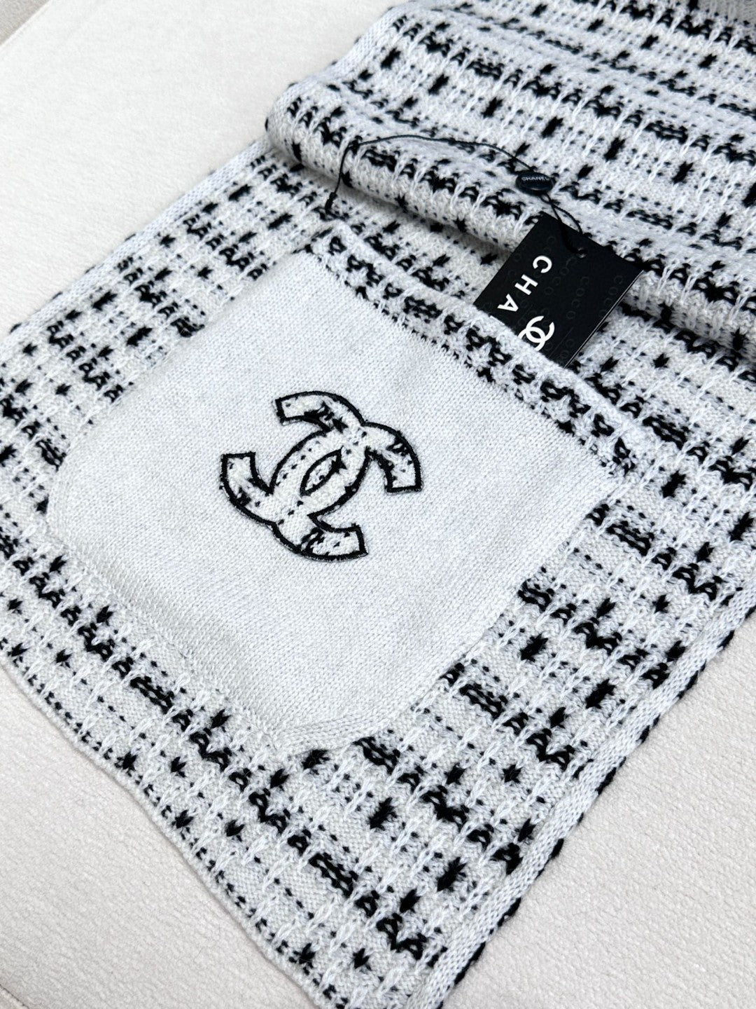 CC Scarf 180 CM In White Black Cashmere 421360