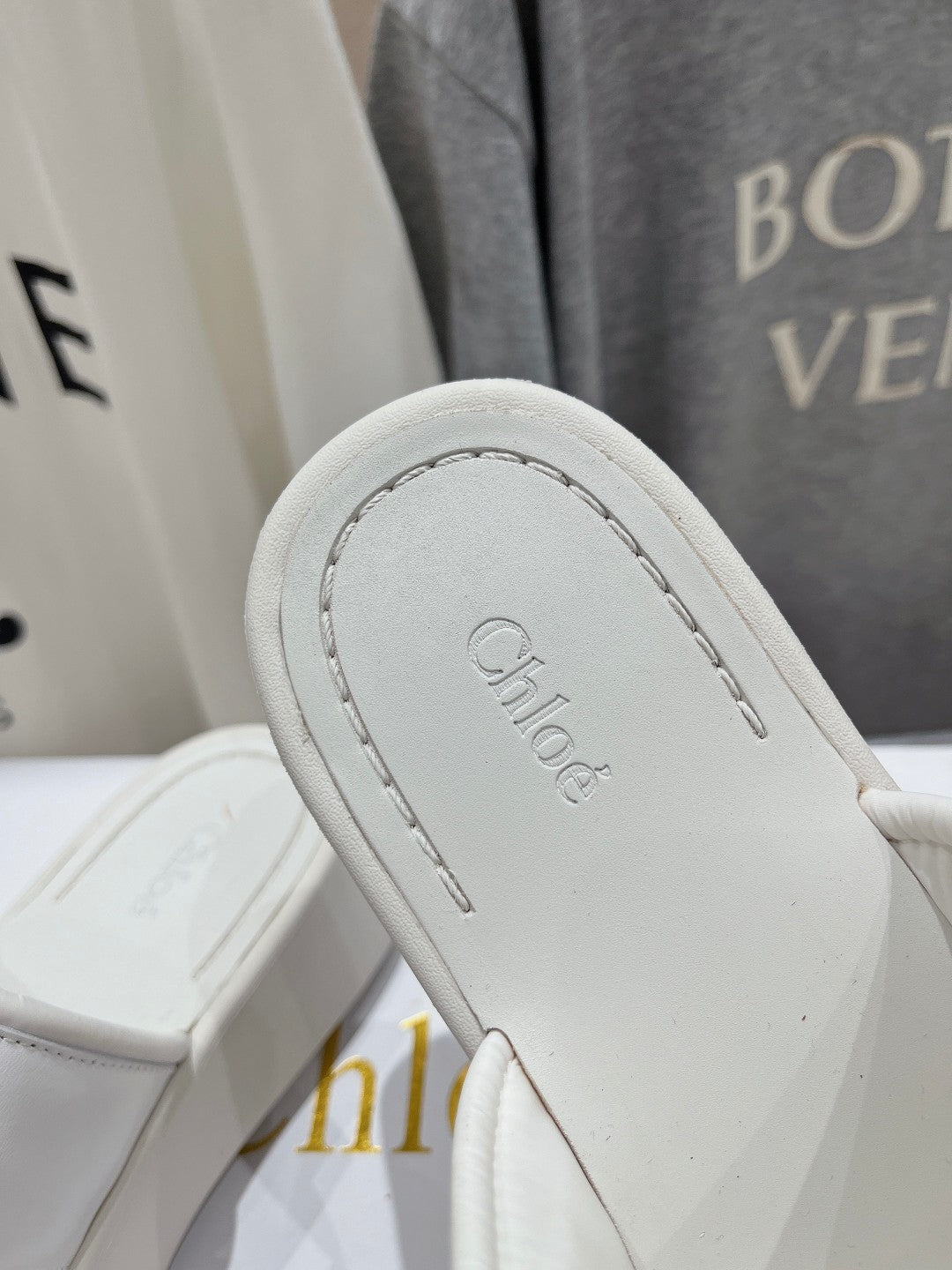 CHLOÉ MILA PLATFORM 5 CM IN WHITE NYLON WITH EMBROIDERED LOGO